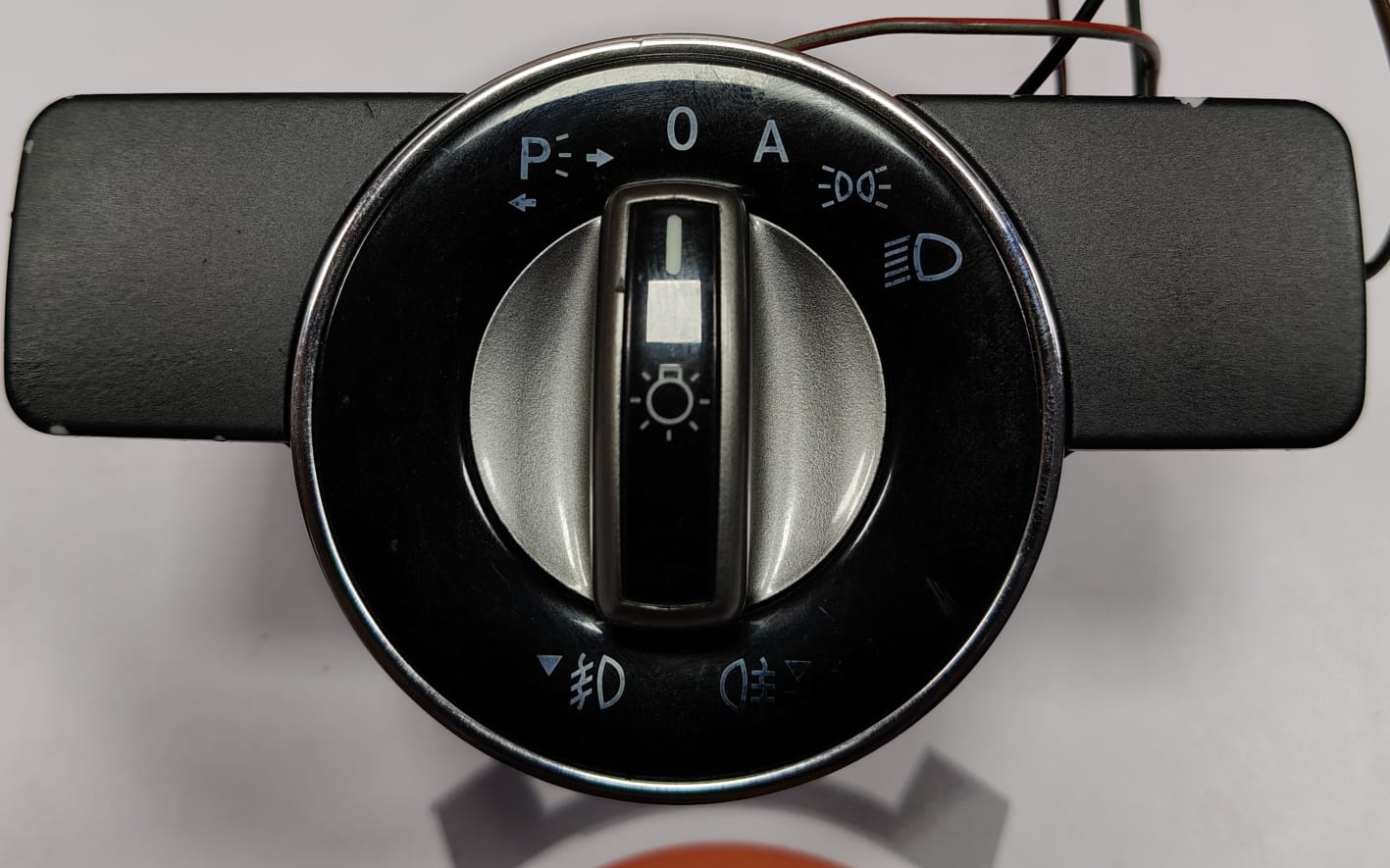 MERCEDES-BENZ C-CLASS C350,C250 HEADLIGHT SWITCH A2045453104 2007-2014 - Image 4