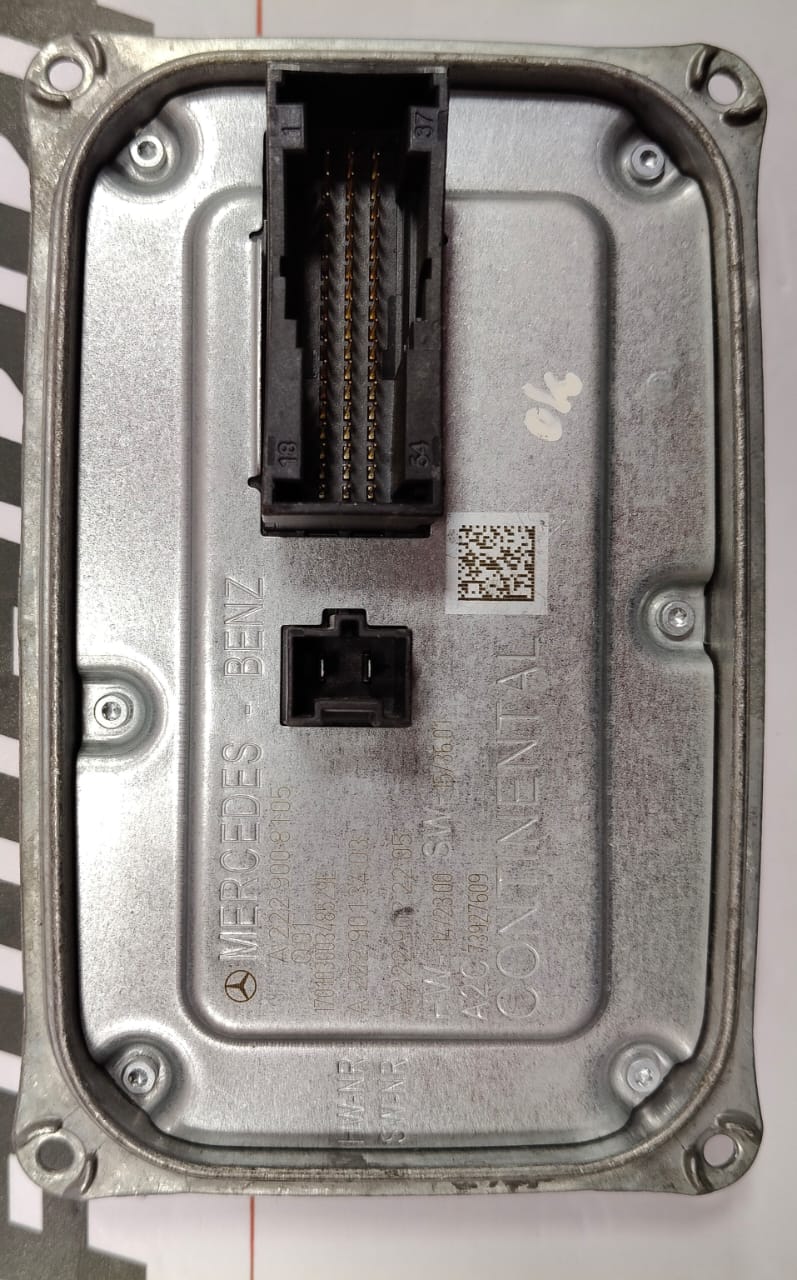 MERCEDES-BENZ C-CLASS HEADLIGHT BLASTER DIGITAL LED CONTROL UNIT A2059004230 - Image 4