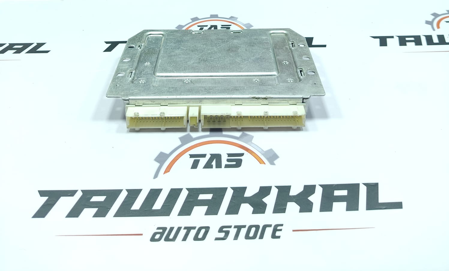 PORSCHE PANAMERA AIR SUSPENSION CONTROL MODULE 97061815513 2010-2016 - Image 2