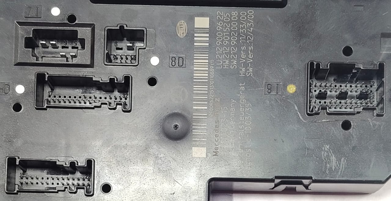 MERCEDES-BENZ E350 W212 REAR SAM RELAY FUSE BOX 2129009622 2009-2016 - Image 5