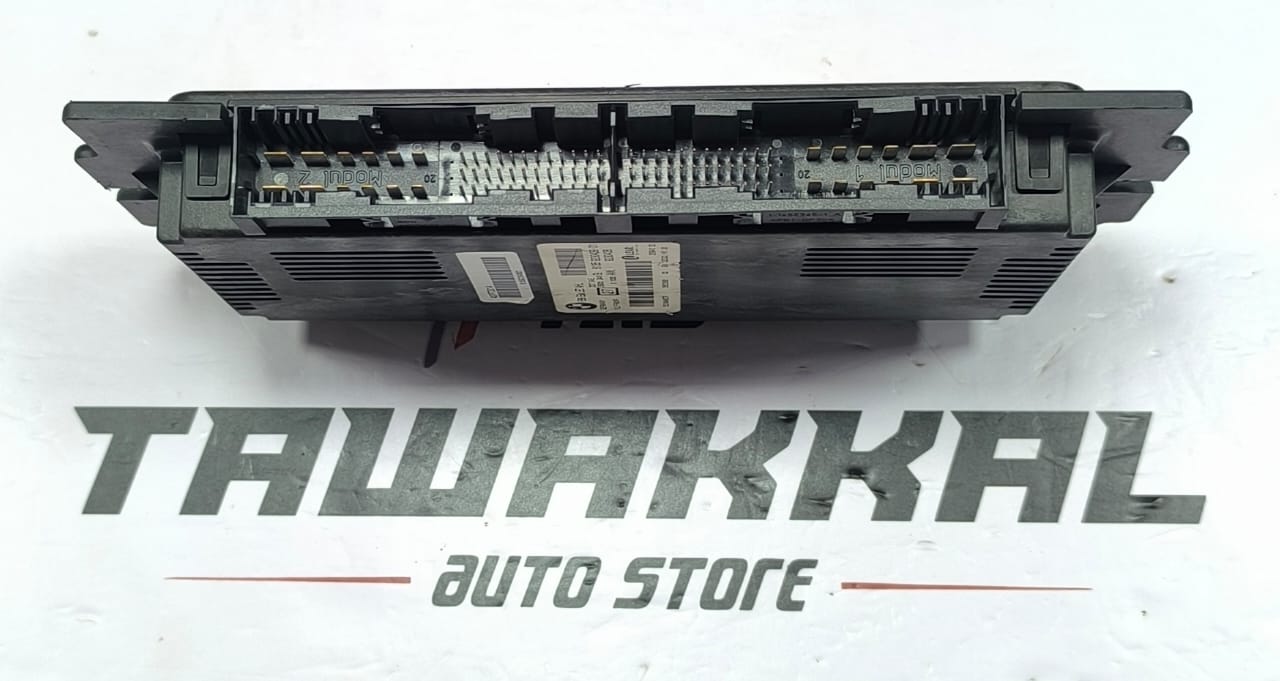 BMW 3 SERIES E90 E91 FRM FOOTWELL LIGHT CONTROL MODULE 6135 9230439 2005-2012 - Image 4