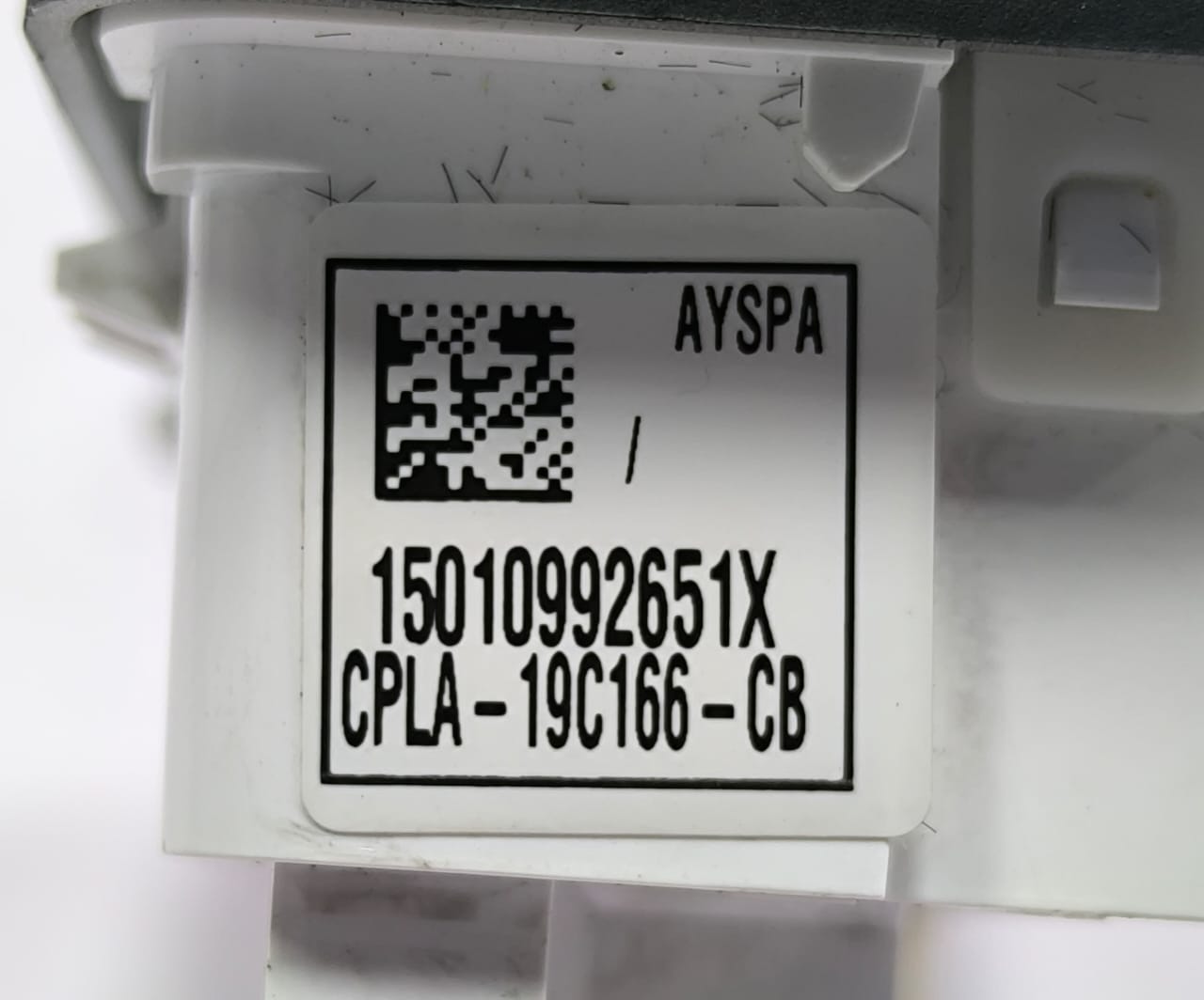 RANGE ROVER JAGUAR XF CENTER CONSOLE USB PORT CPLA19C166CB 2009-2016 - Image 3