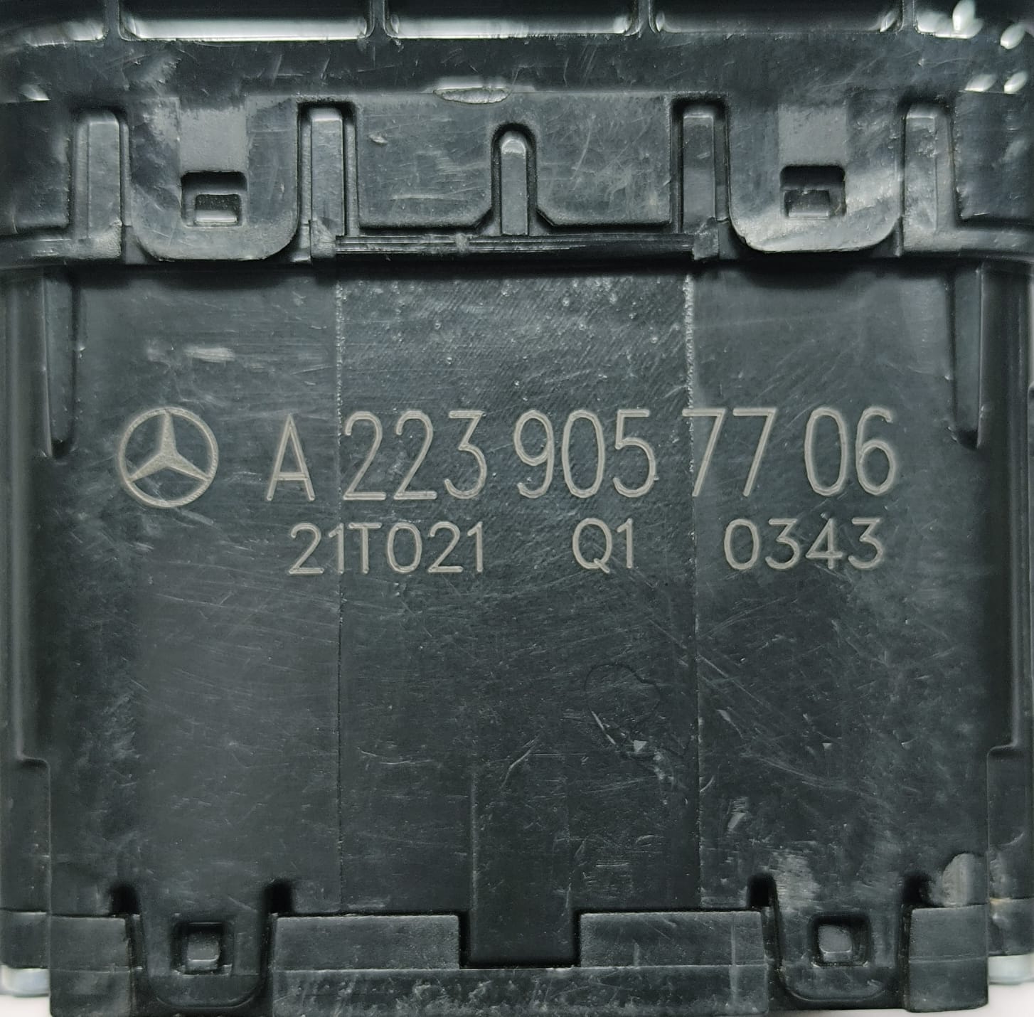 MERCEDES-BENZ C-CLASS W206 BRAND NEW PARKING SWITCH A2239057706 2021-2024 - Image 8
