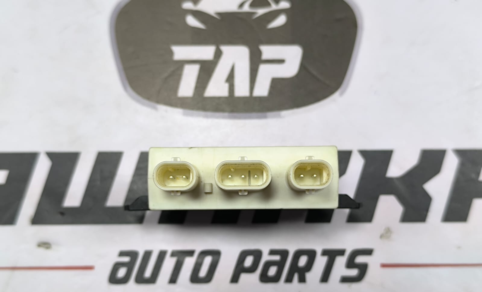 MERCEDES-BENZ CLA BRAND NEW REAR BUMPER SWITCHING MODULE A2389053301 2014-2021 - Image 6