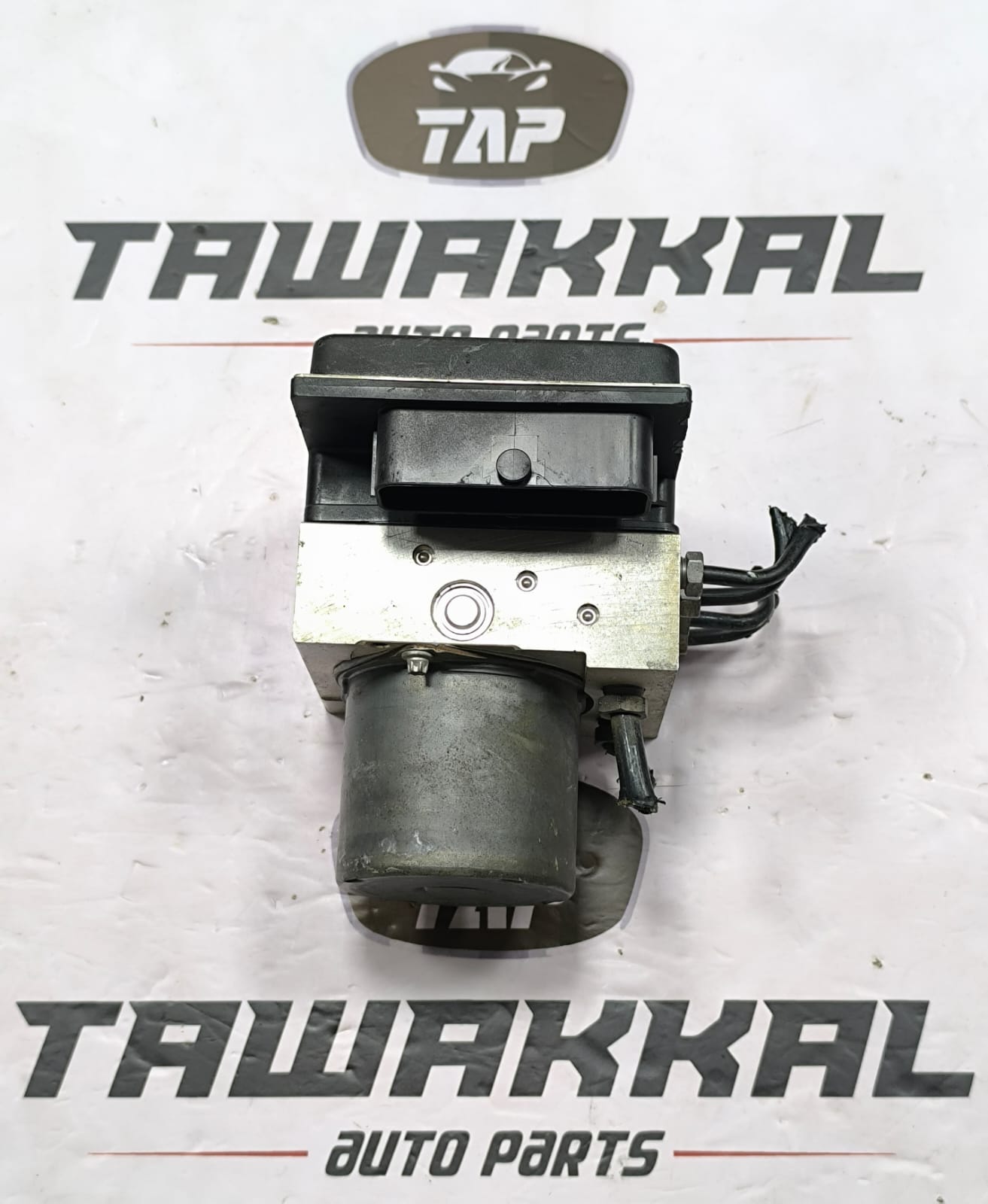 AUDI A4 A5 BREAK CONTROL ABS MODULE 8K0907379CE 2012-2017 - Image 7