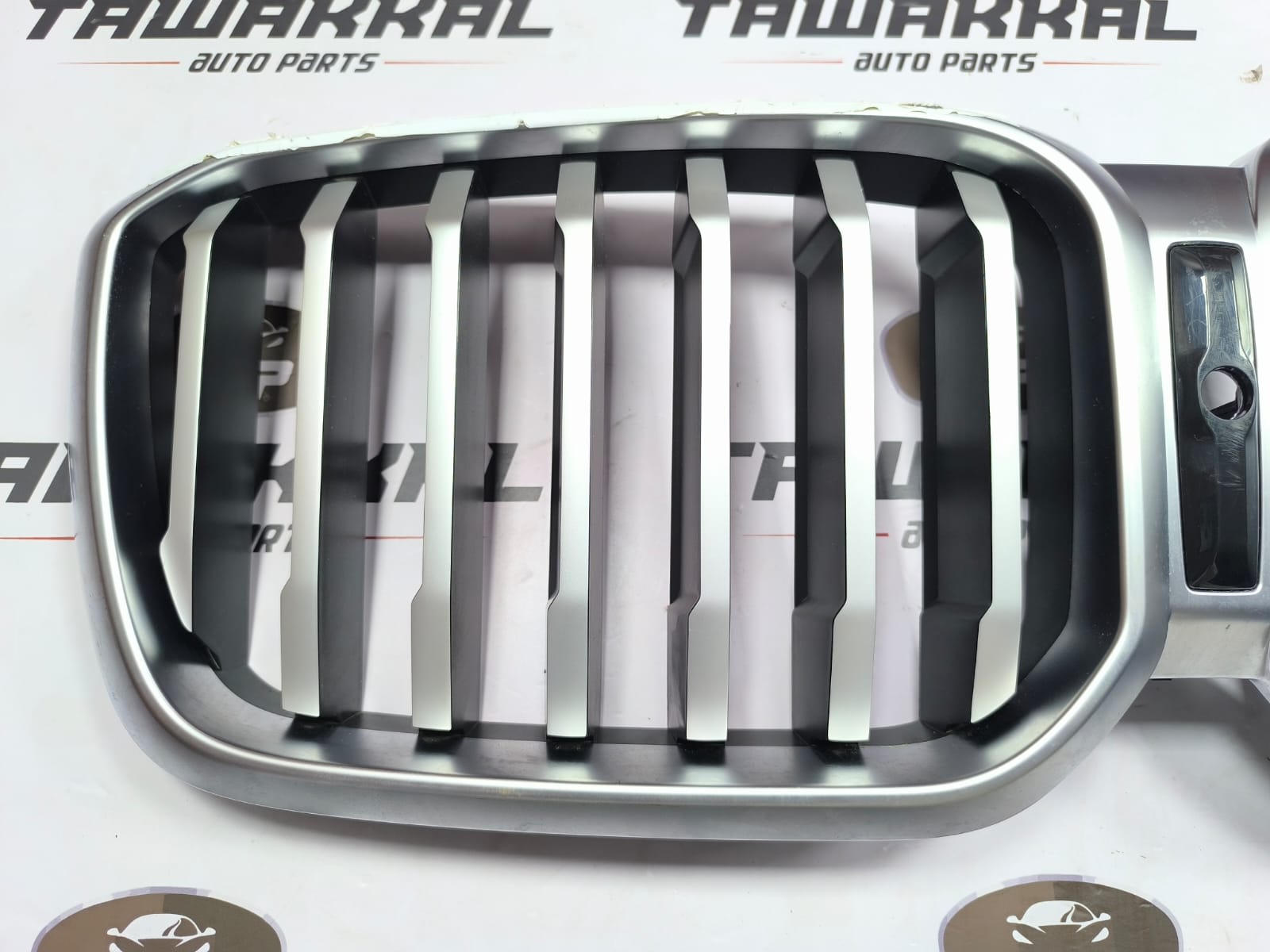 BMW X3 X4 BRAND NEW FRONT BUMPER RADIATOR GRILL 40505404 2022-2024 - Image 2