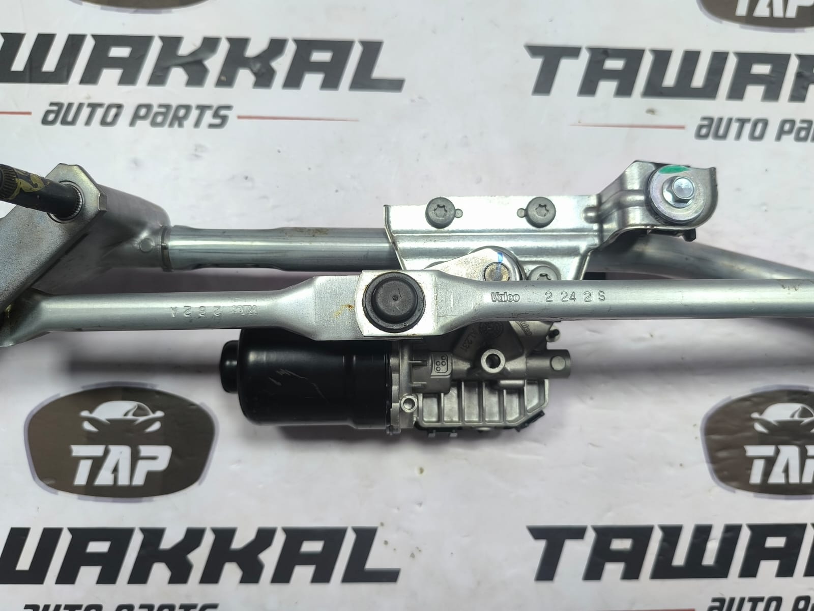 MERCEDES-BENZ GLE BRAND NEW WINDSHIELD WIPER MOTOR WITH LINKAGE A1679060600 - Image 14
