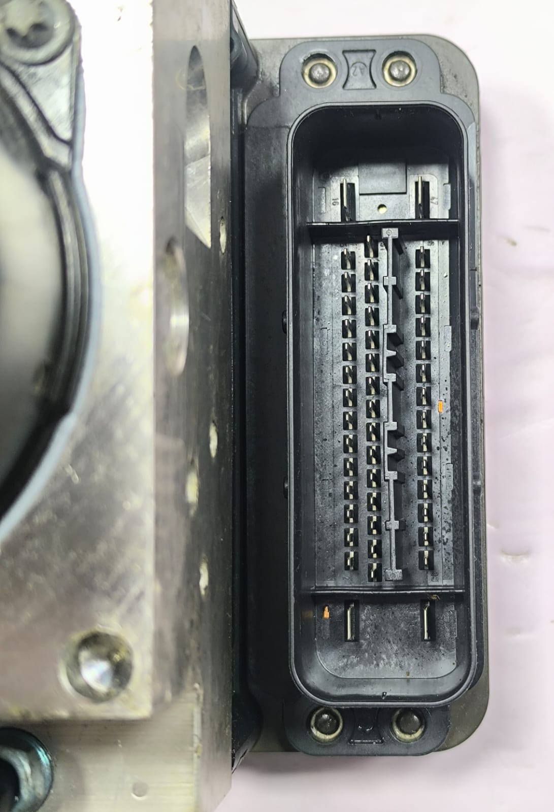 BMW 5-SERIES BREAK CONTROL ABS MODULE 6783362 2007-2010 - Image 6