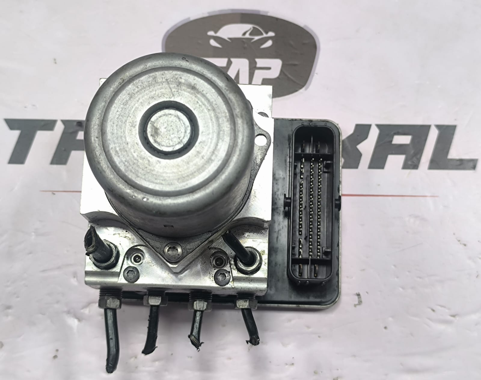 BMW 7 SERIES G11 G12 BREAK CONTROL ABS MODULE 6882933 2015-2022 - Image 3