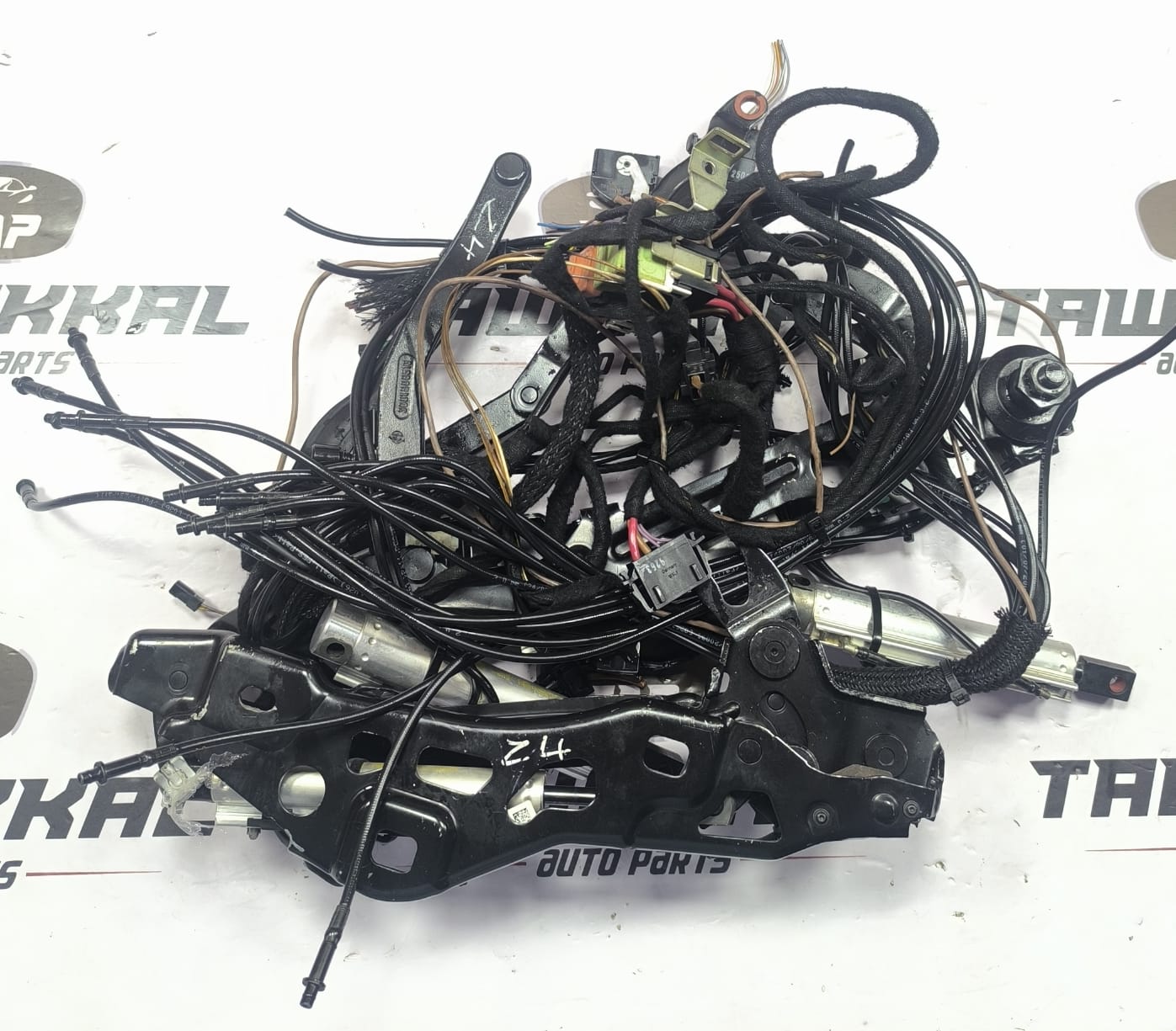 BMW Z4 E89 CONVERTIBLE HARDTOP FOLDING MECHANISM SIDE BRACE & WIRING LOOM 09-16 - Image 2