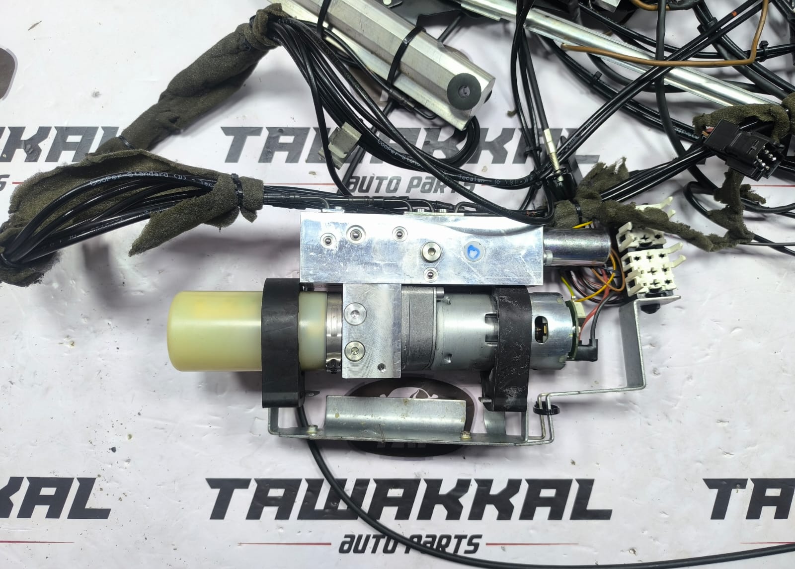 MERCEDES-BENZ SLK HYDRAULIC PUMP MOTOR UNIT A1718000030 2004-2011 - Image 5