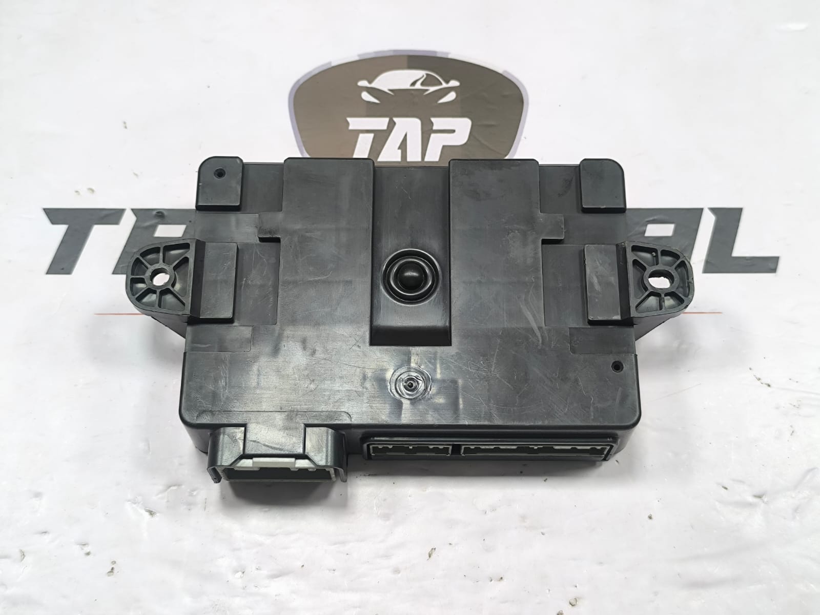 RANGE ROVER EVOQUE KEYLESS CONTROL MOUDLE DPLA-19H440-BD 2010-2020 - Image 5