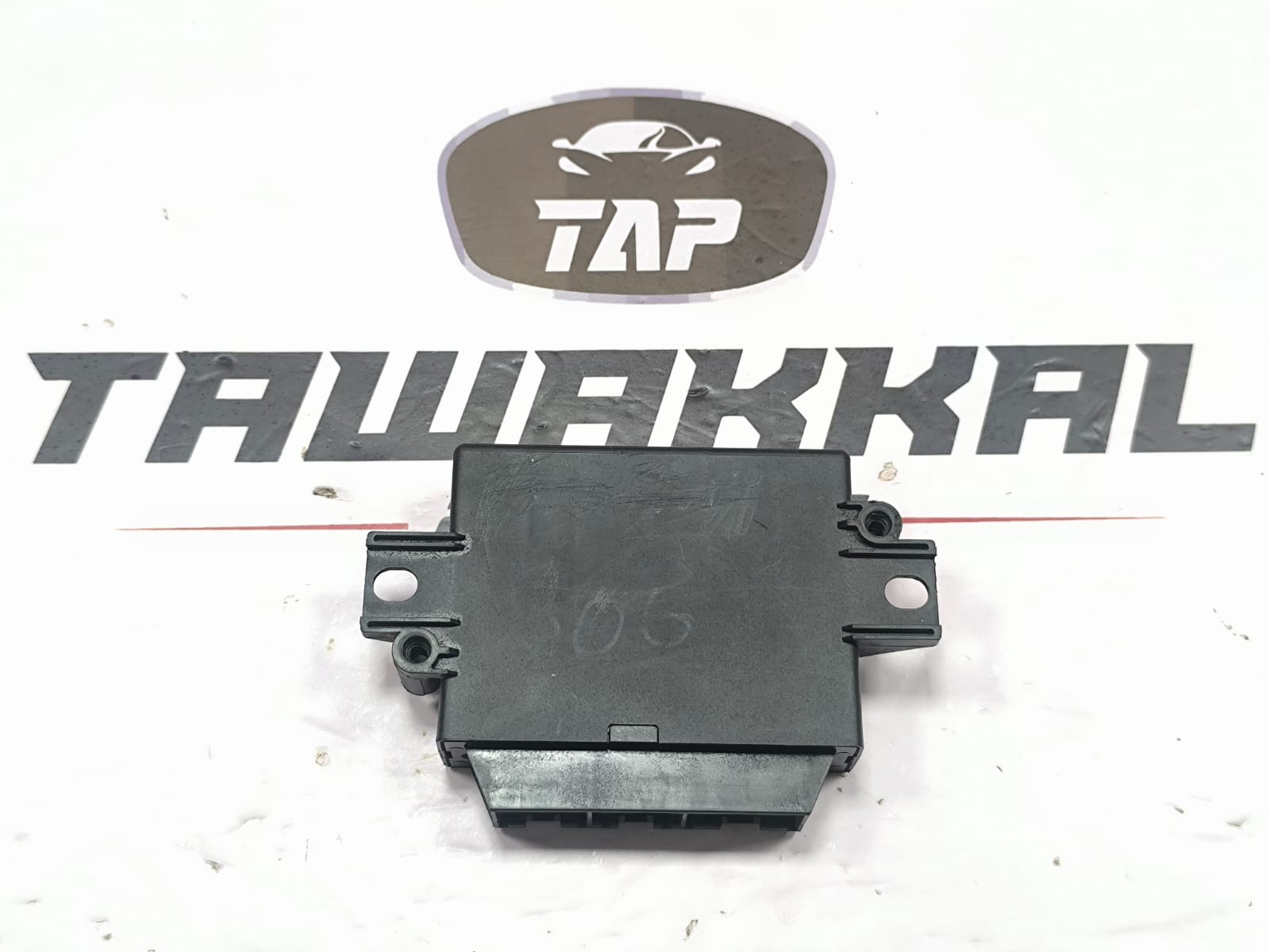 RANGE ROVER EVOQUE REAR LEFT DOOR LOCK CONTROL MODULE BJ32-15K866-CJ 2011-2019 - Image 4