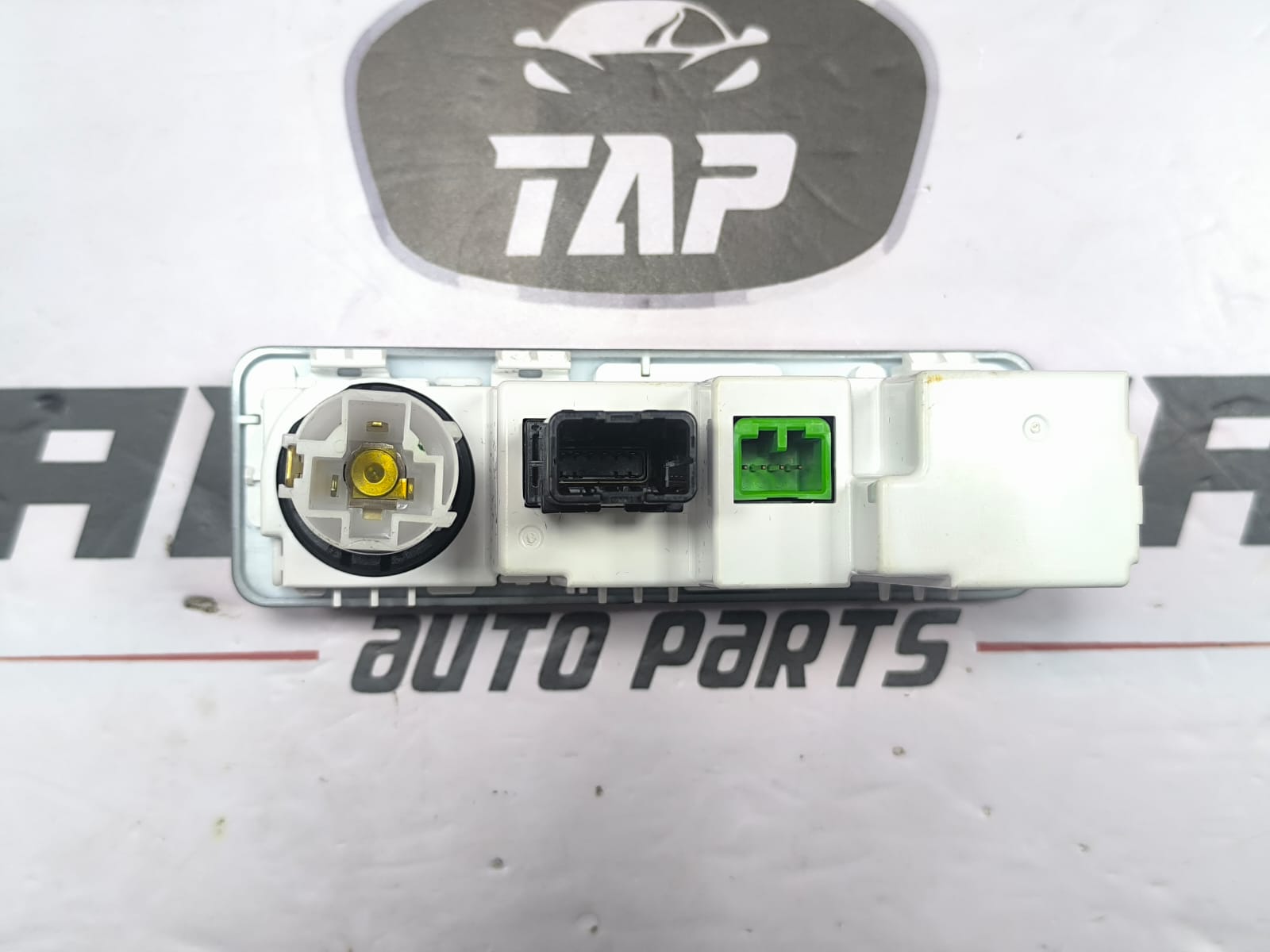 JAGUAR XE USB SOCKET CONNECTOR USB PORT FW93-19E110-CA 2017-2020 - Image 5