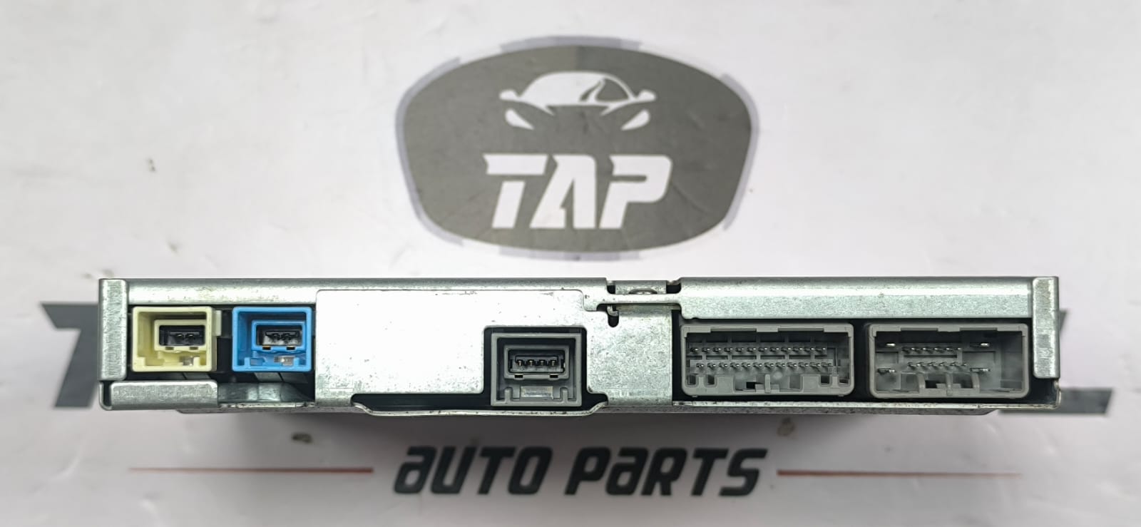 LAND ROVER L405 COMFORT AND REAR ENTERTAINMENT MODULE EPLA-11E001-AB 2013-2021 - Image 7