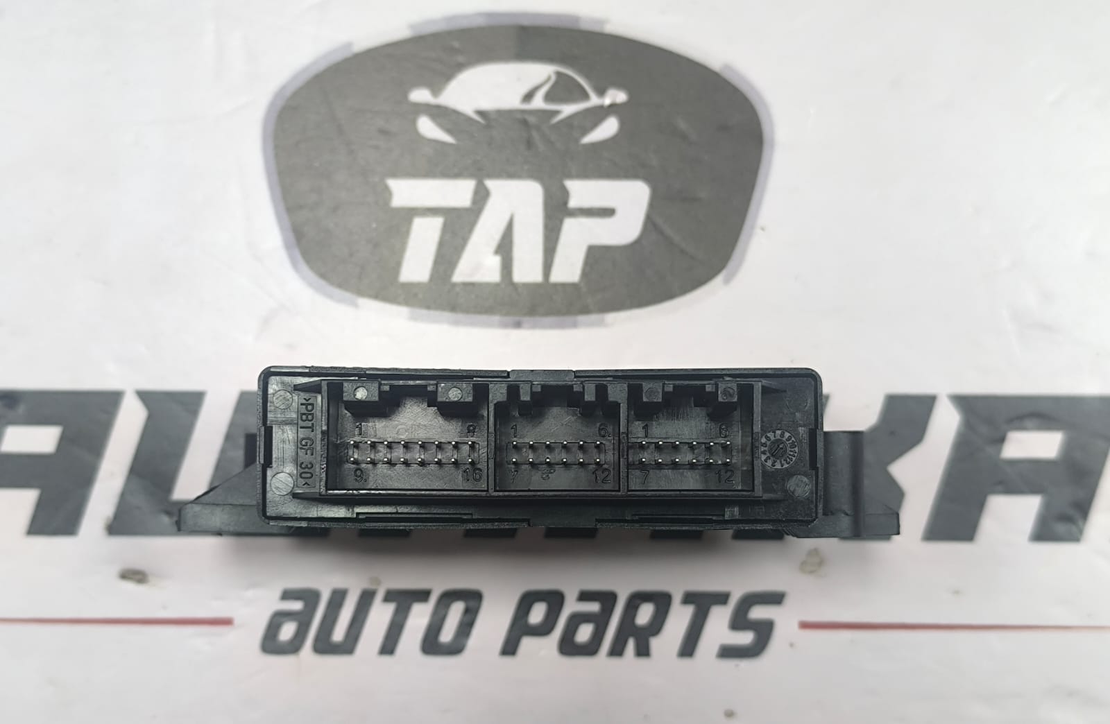 JAGUAR XF PAKING ASSIST PARKING CONTROL MODULE 9W83-15K866-BB 2009-2011 - Image 4