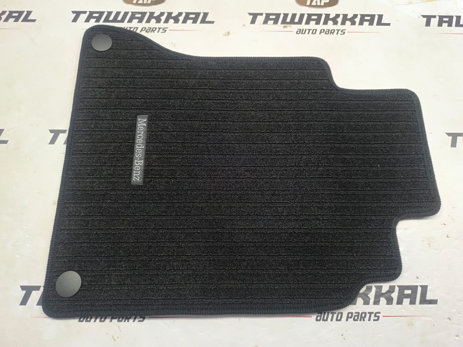 MERCEDES-BENZ A-CLASS BRAND NEW COMPLETE FLOOR MAT SET A1766803600 2012-2018 - Image 5